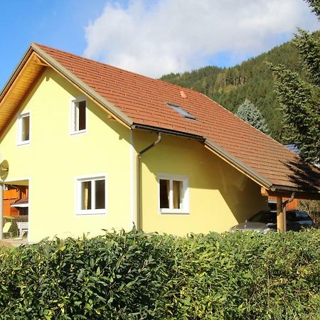 Narrenhaus Villa Fohnsdorf Buitenkant foto