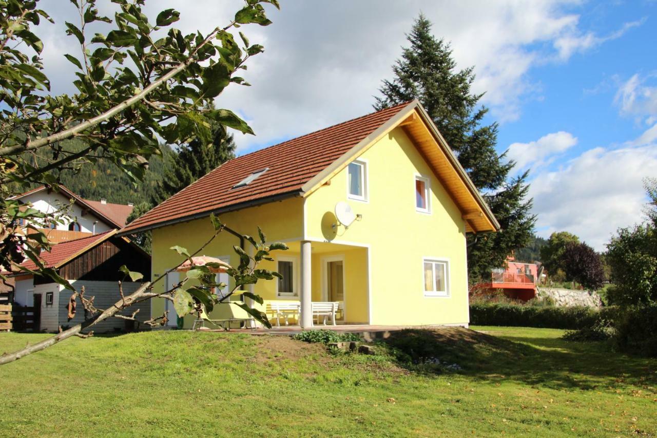 Narrenhaus Villa Fohnsdorf Buitenkant foto